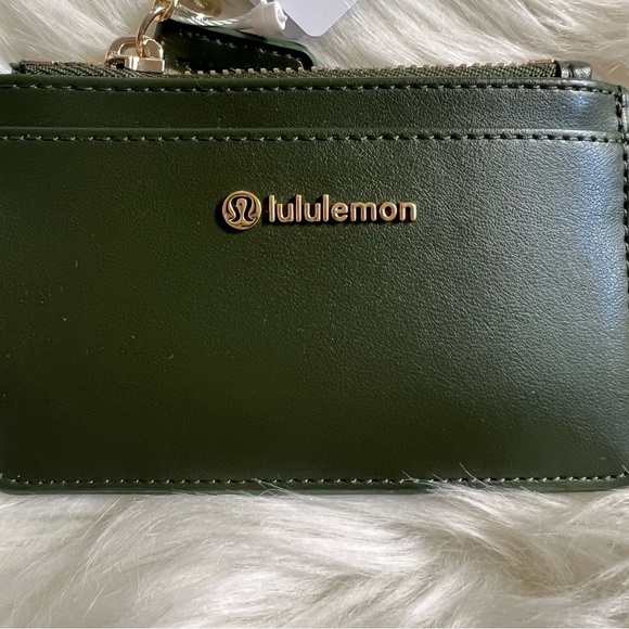 lululemon Cactus Material Card Case - Picture 6 of 6
